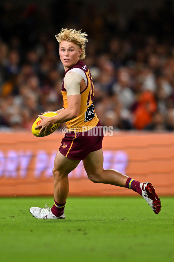 AFL 2025 Round 08 - Brisbane v Gold Coast - A-59219350