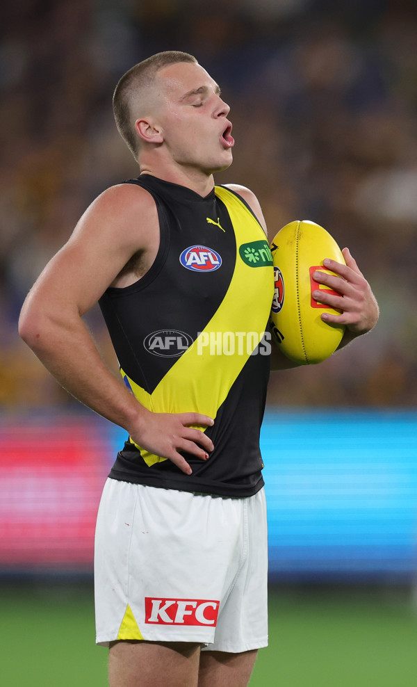 AFL 2025 Round 08 - Hawthorn v Richmond - A-59219863