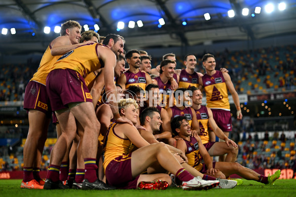 AFL 2025 Round 08 - Brisbane v Gold Coast - A-59224891