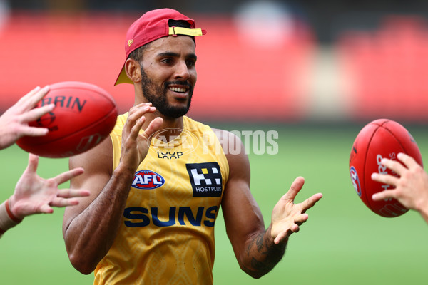 AFL 2025 Training - Gold Coast Suns 030425 - A-59338388