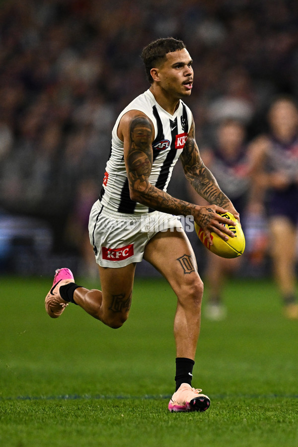 AFL 2025 Round 09 - Fremantle v Collingwood - A-59347134