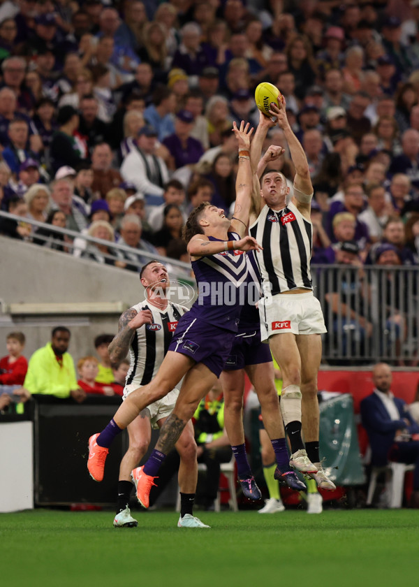 AFL 2025 Round 09 - Fremantle v Collingwood - A-59349636