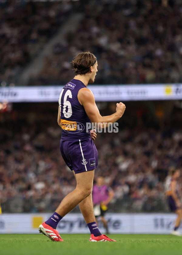 AFL 2025 Round 09 - Fremantle v Collingwood - A-59350877