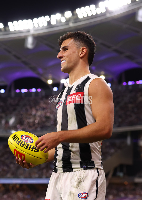 AFL 2025 Round 09 - Fremantle v Collingwood - A-59352315