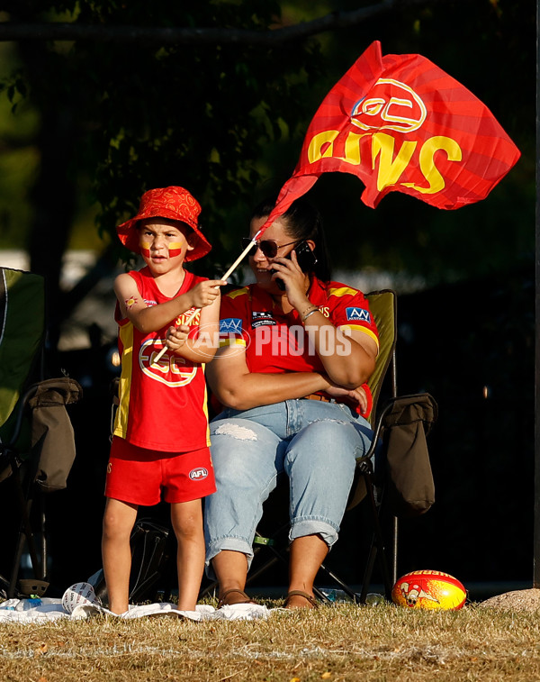 AFL 2025 Round 09 - Gold Coast v Western Bulldogs - A-59383785