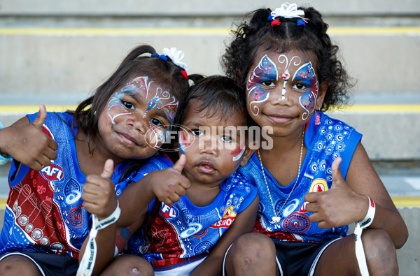 AFL 2025 Round 09 - Gold Coast v Western Bulldogs - A-59383832