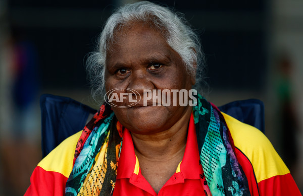 AFL 2025 Round 09 - Gold Coast v Western Bulldogs - A-59386317