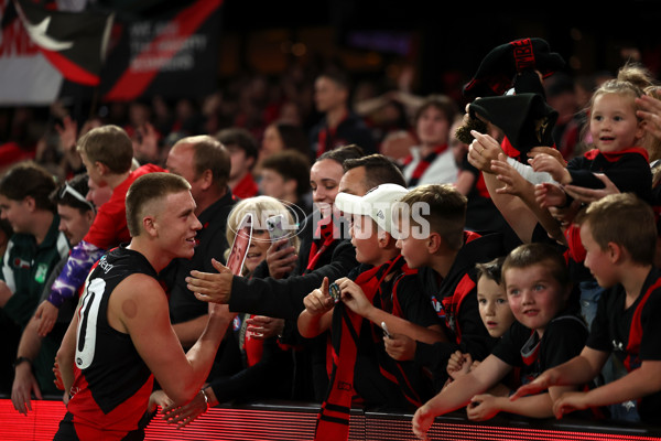 AFL 2025 Round 09 - Essendon v Sydney - A-59389481