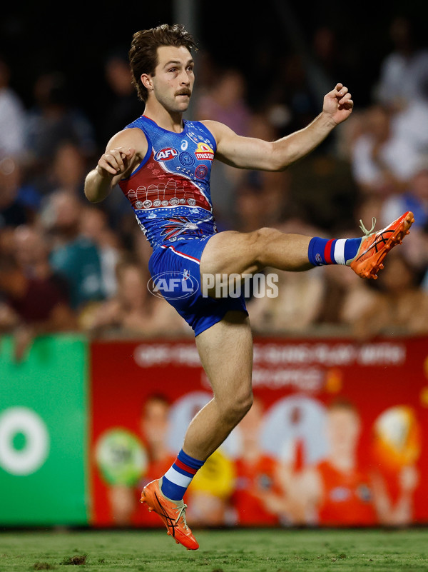 AFL 2025 Round 09 - Gold Coast v Western Bulldogs - A-59391872