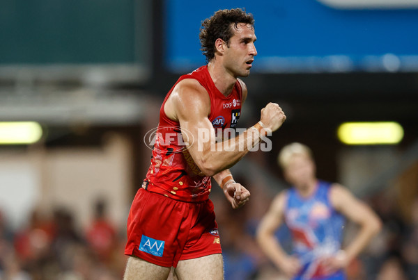 AFL 2025 Round 09 - Gold Coast v Western Bulldogs - A-59394125