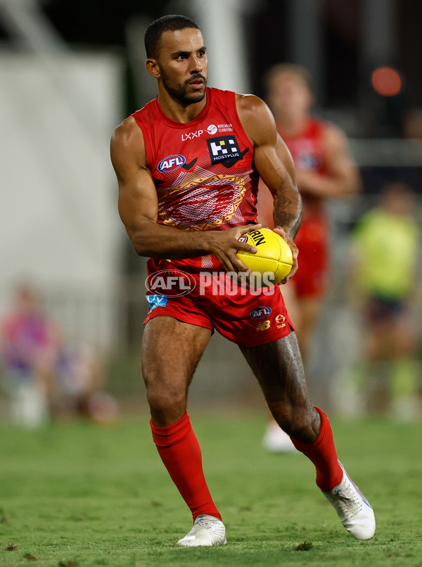 AFL 2025 Round 09 - Gold Coast v Western Bulldogs - A-59397117