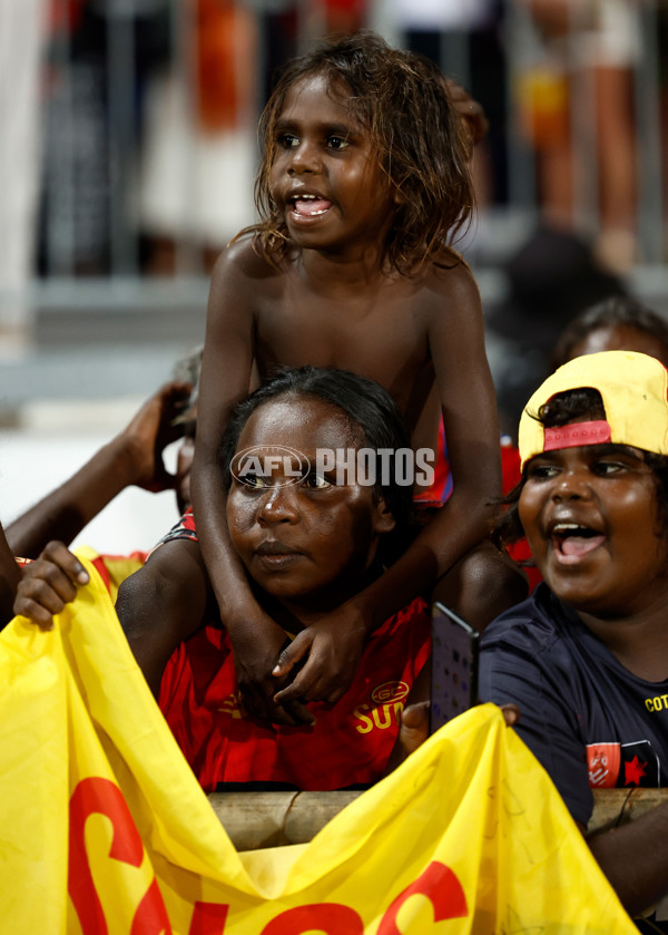 AFL 2025 Round 09 - Gold Coast v Western Bulldogs - A-59401427