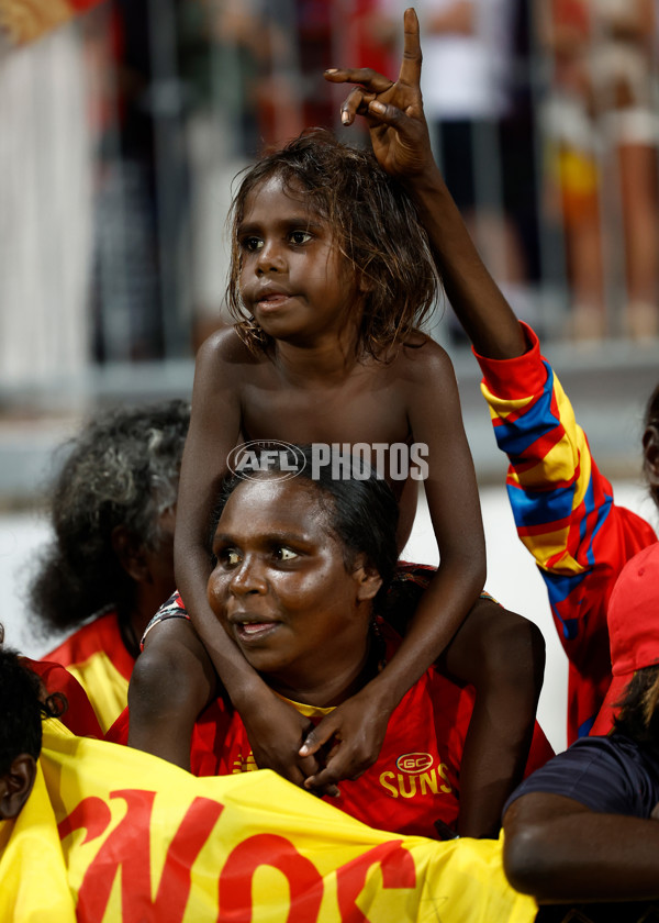 AFL 2025 Round 09 - Gold Coast v Western Bulldogs - A-59401428