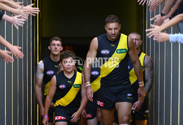 AFL 2025 Round 09 - Richmond v West Coast - A-59410059