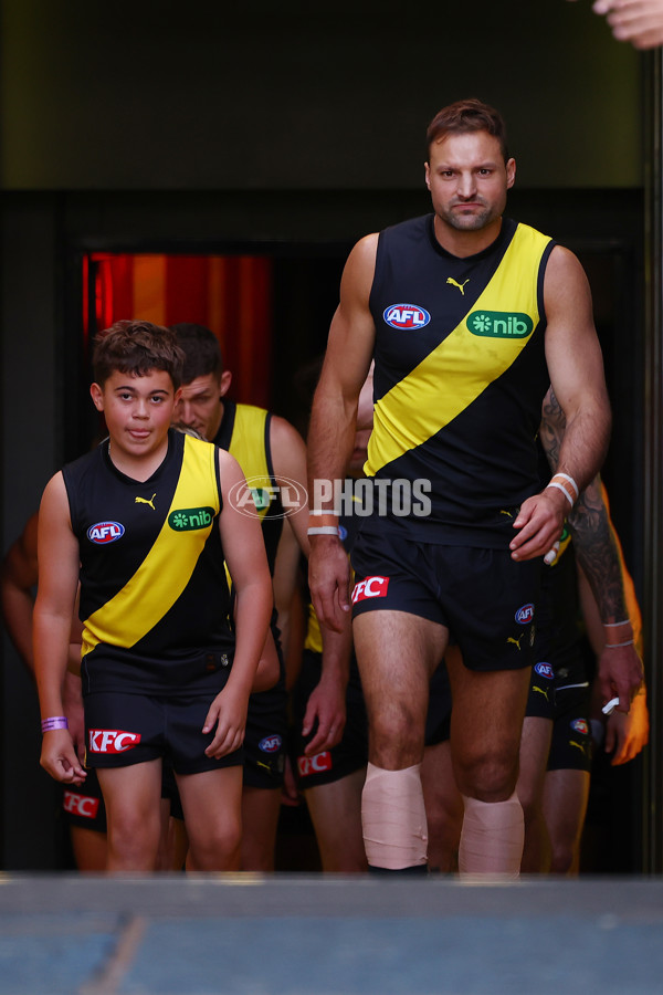 AFL 2025 Round 09 - Richmond v West Coast - A-59413000