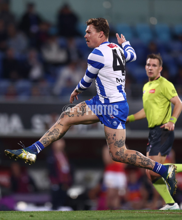 AFL 2025 Round 09 - North Melbourne v Brisbane - A-59426497