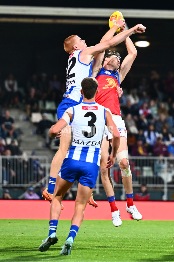 AFL 2025 Round 09 - North Melbourne v Brisbane - A-59426559