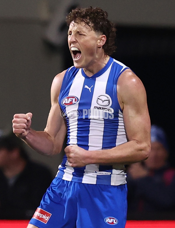 AFL 2025 Round 09 - North Melbourne v Brisbane - A-59429814