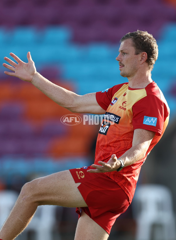 AFL 2025 Round 10 - Gold Coast v Hawthorn - A-59465762