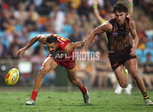AFL 2025 Round 10 - Gold Coast v Hawthorn - A-59470093