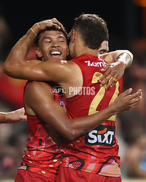 AFL 2025 Round 10 - Gold Coast v Hawthorn - A-59470576
