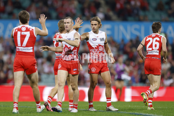 AFL 2025 Round 10 - Sydney v Carlton - A-59478344