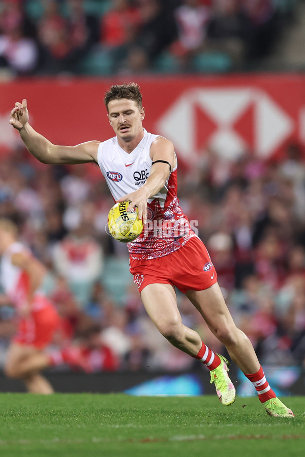 AFL 2025 Round 10 - Sydney v Carlton - A-59478351