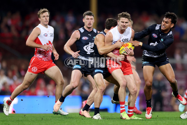 AFL 2025 Round 10 - Sydney v Carlton - A-59478365