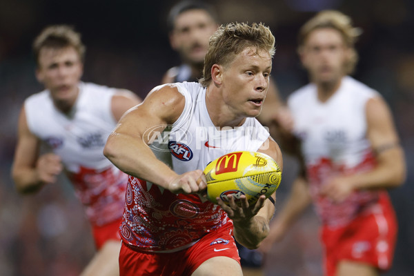 AFL 2025 Round 10 - Sydney v Carlton - A-59478991