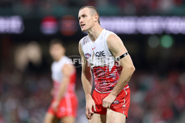 AFL 2025 Round 10 - Sydney v Carlton - A-59481195