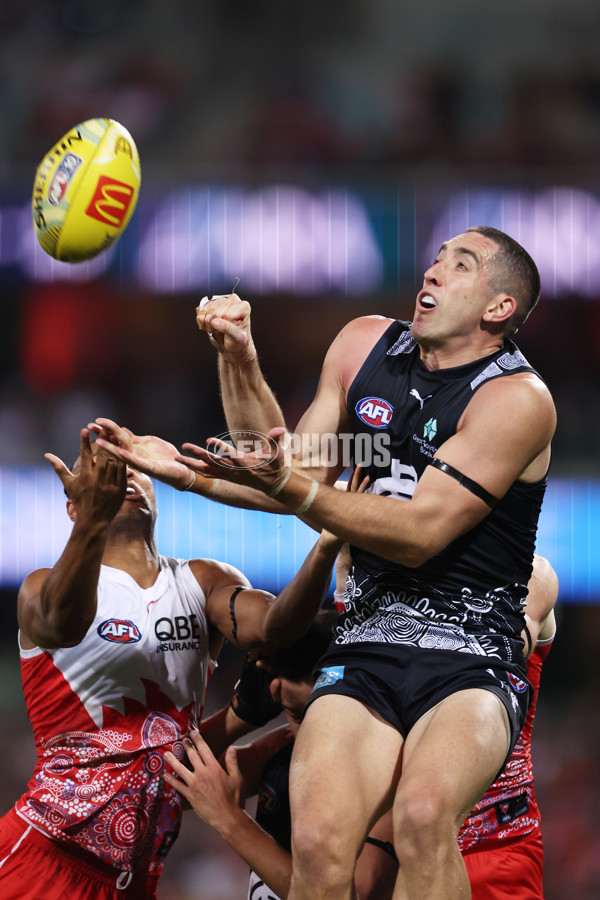 AFL 2025 Round 10 - Sydney v Carlton - A-59481196