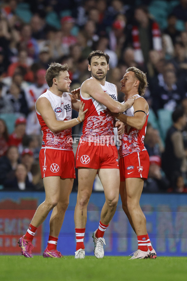AFL 2025 Round 10 - Sydney v Carlton - A-59481530