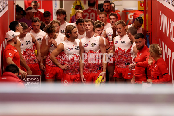 AFL 2025 Round 10 - Sydney v Carlton - A-59481548