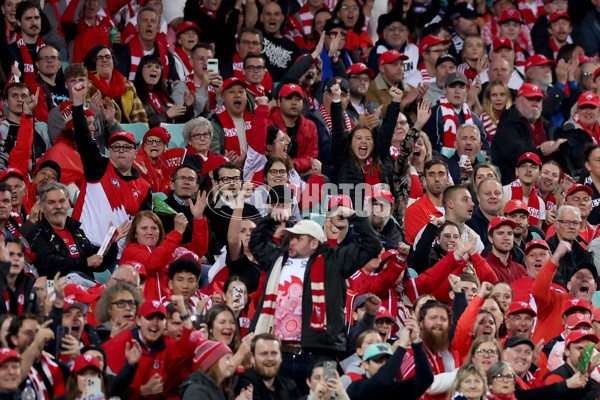 AFL 2025 Round 10 - Sydney v Carlton - A-59481583