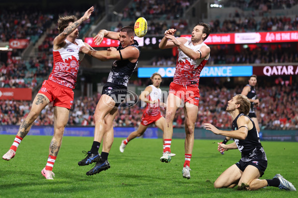 AFL 2025 Round 10 - Sydney v Carlton - A-59481594