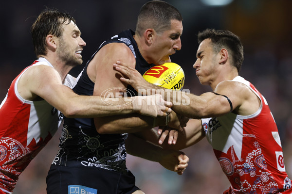 AFL 2025 Round 10 - Sydney v Carlton - A-59484194