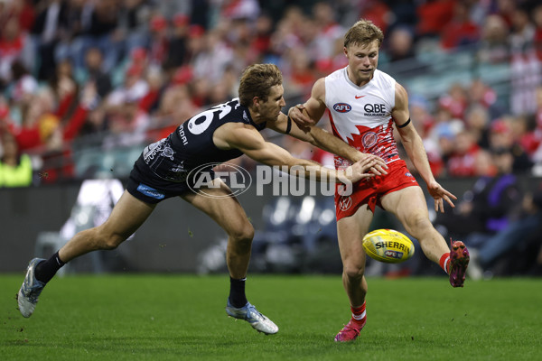 AFL 2025 Round 10 - Sydney v Carlton - A-59484875