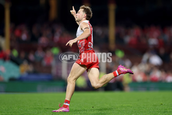 AFL 2025 Round 10 - Sydney v Carlton - A-59484947