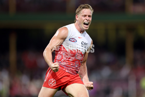 AFL 2025 Round 10 - Sydney v Carlton - A-59484954