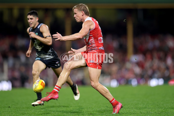 AFL 2025 Round 10 - Sydney v Carlton - A-59484957