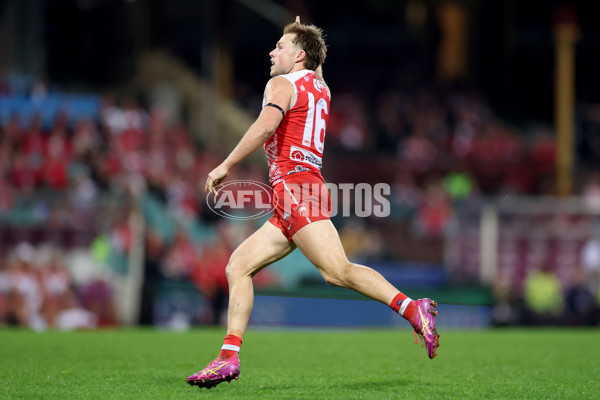 AFL 2025 Round 10 - Sydney v Carlton - A-59487400