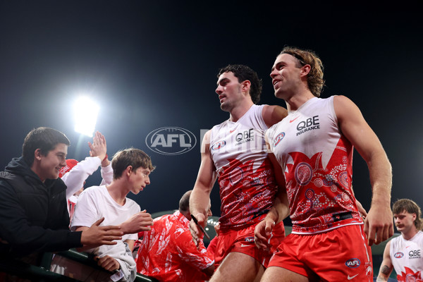 AFL 2025 Round 10 - Sydney v Carlton - A-59487408