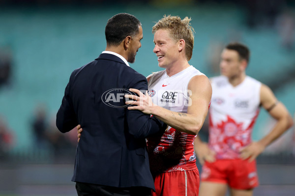 AFL 2025 Round 10 - Sydney v Carlton - A-59487424
