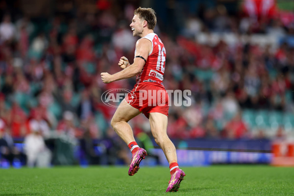 AFL 2025 Round 10 - Sydney v Carlton - A-59487492