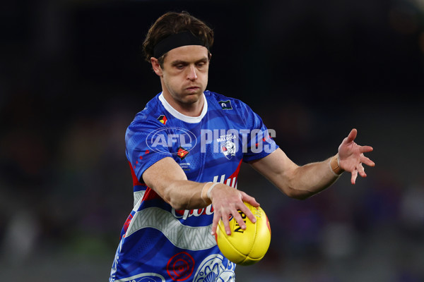 AFL 2025 Round 10 - Western Bulldogs v Essendon - A-59518969