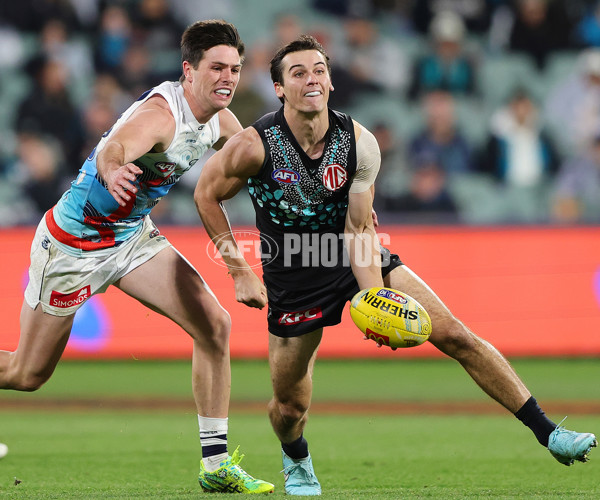 AFL 2025 Round 10 - Yartapuulti v Geelong - A-59526809
