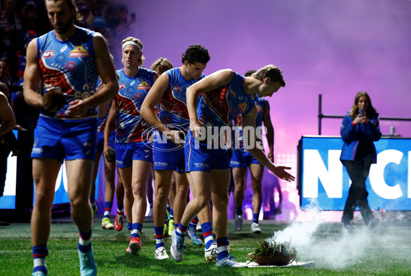 AFL 2025 Round 10 - Western Bulldogs v Essendon - A-59527778