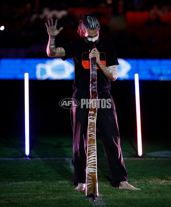AFL 2025 Round 10 - Western Bulldogs v Essendon - A-59527780