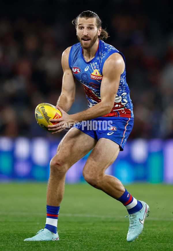 AFL 2025 Round 10 - Western Bulldogs v Essendon - A-59529572