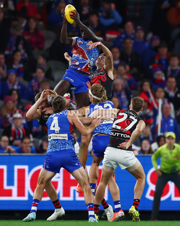 AFL 2025 Round 10 - Western Bulldogs v Essendon - A-59529599